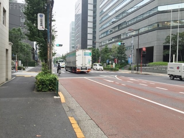 千代田大崎ドルフ ビル前面道路