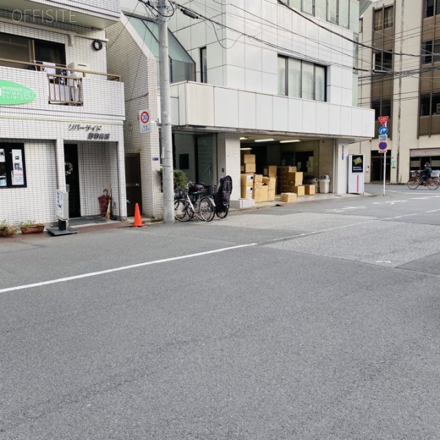 本所相生稲葉ビル ビル前面道路