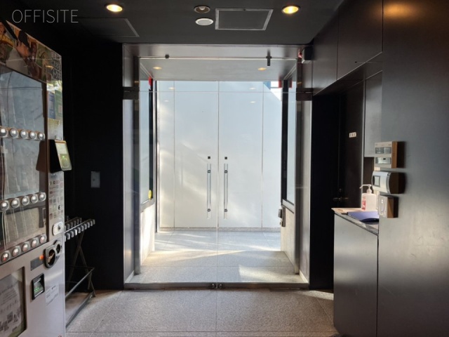 草月会館　エントランス