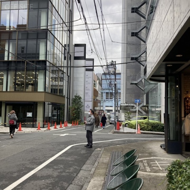 神南プラザビル ビル前面道路