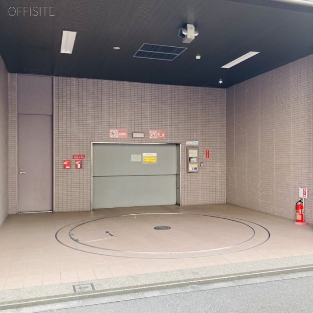 御成門センタービル 駐車場
