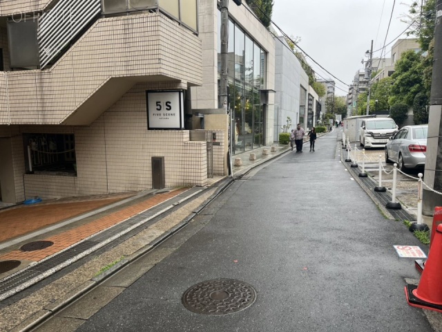 南青山泉ビル　周辺