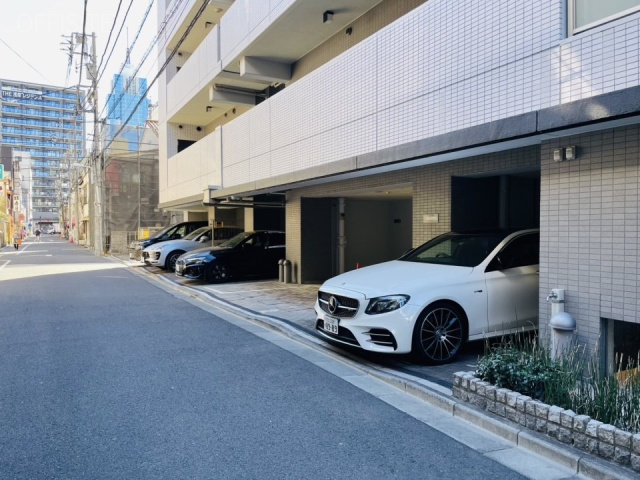 イニシア浅草 駐車場