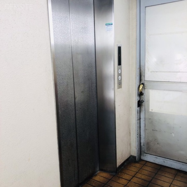 赤坂ウエストビル エレベーター