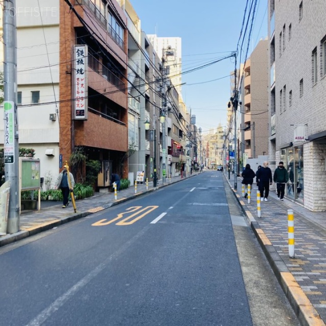 フェリーチェ恵比寿 ビル前面道路