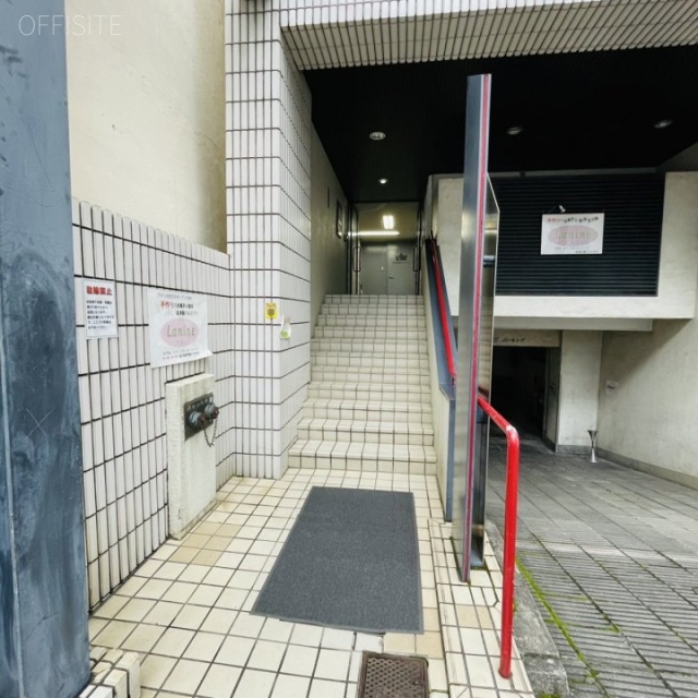 スエヒロビル エントランス