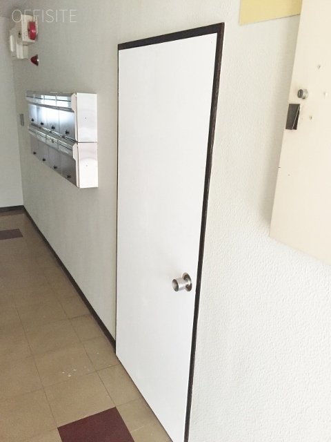 長谷川ビル エントランス