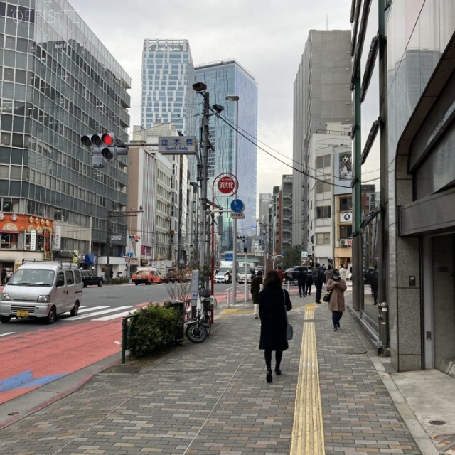 渋谷ふじみビルディング ビル前面道路