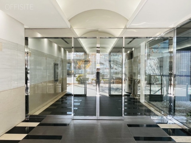 日本生命新横浜ビル エントランス