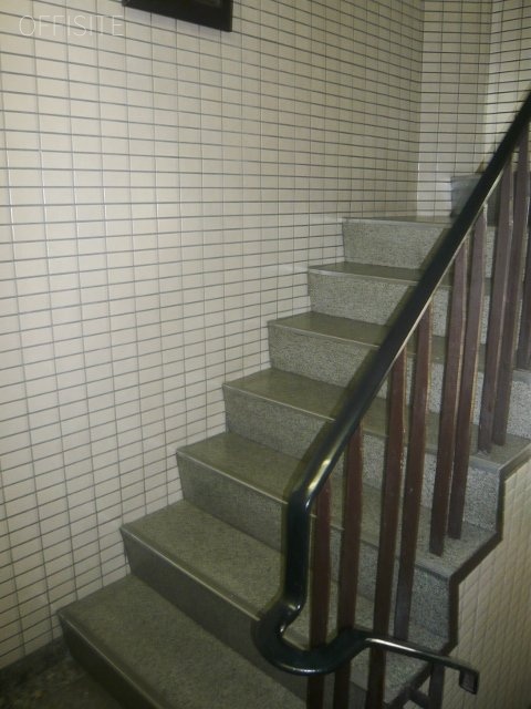 弓矢四国ビル エントランス