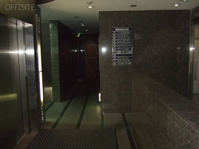 新宿MOAビル エントランス