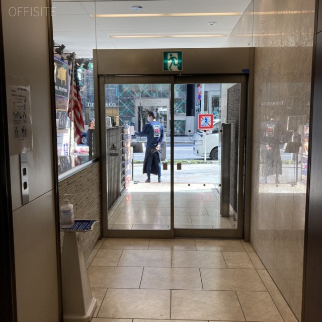 日本生命銀座ビル エントランス