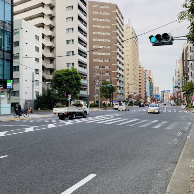 小伝馬ファインビル ビル前面道路