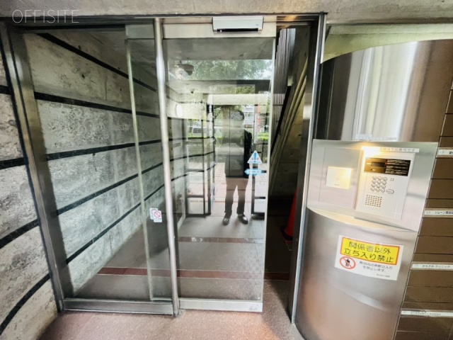 国立東加賀屋ビル　自動ドア