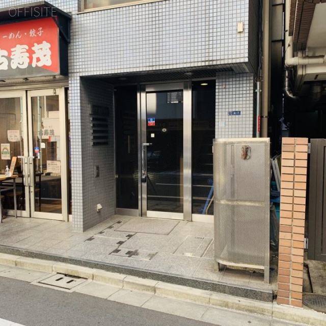 日本橋伊藤ビル エントランス