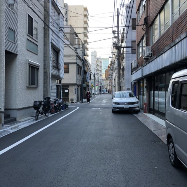 ボナクオリアⅩⅡ浅草橋 ビル前面道路