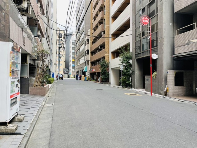 パークビル 前面道路