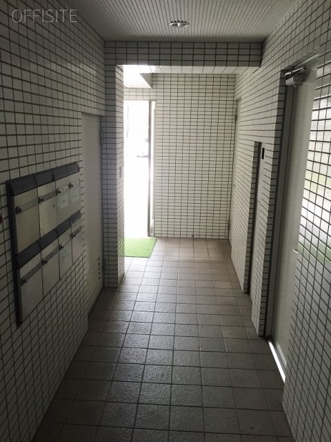 大塚ビル エントランス