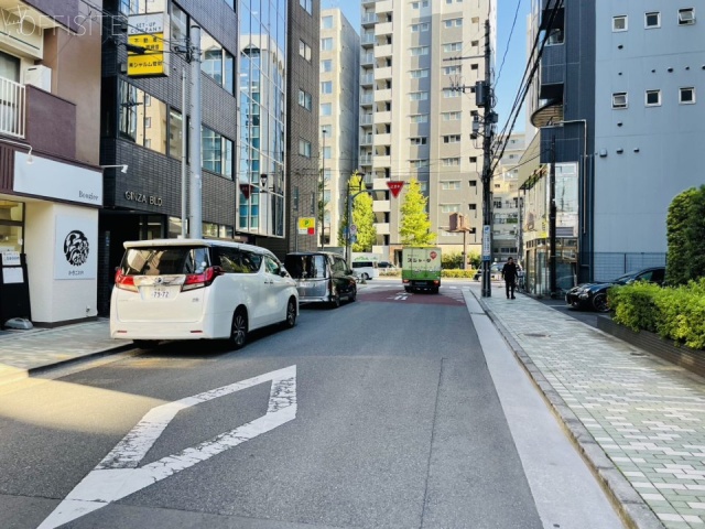 パレソレイユAKIBAEAST　前面道路