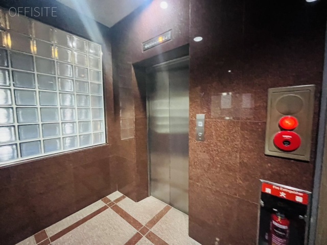 泰明青山(タイメイアオヤマ)ビル エントランス