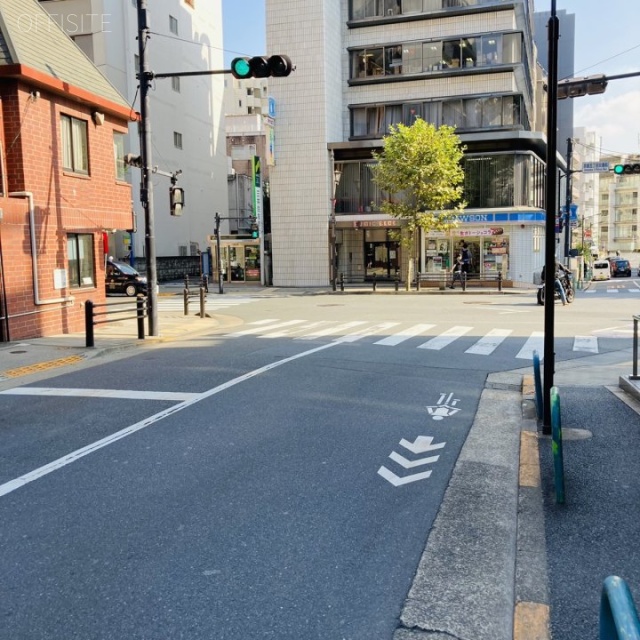VPO赤坂 ビル前面道路