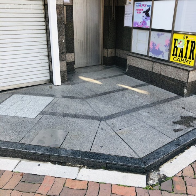 TISビル エントランス