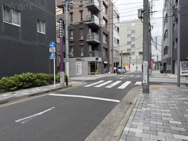 NSビル 前面道路