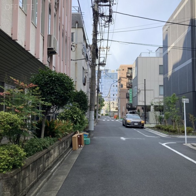 東海永代ハイツ ビル前面道路