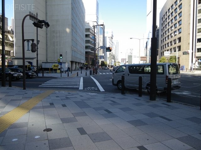 SKIビル 画像