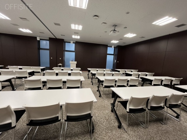 明治薬科大学剛堂会館　内装