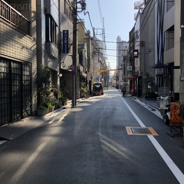 清水ビル ビル前面道路