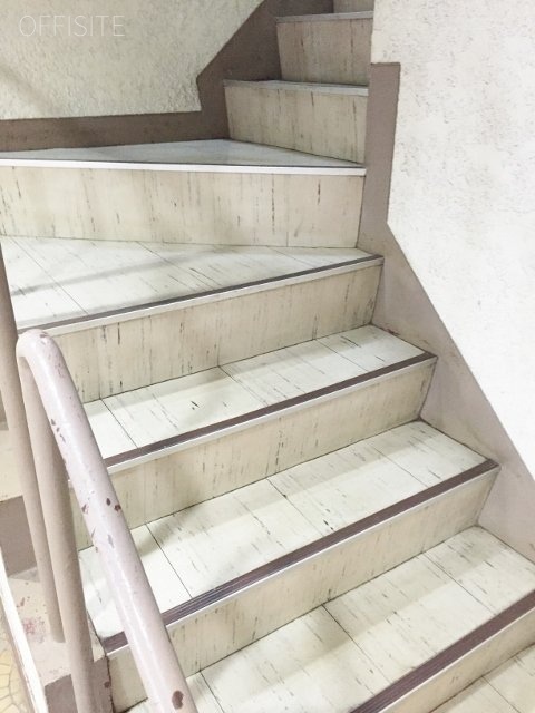八丁堀東豊エステート 階段