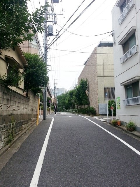SKY藤松ビル ビル前面道路