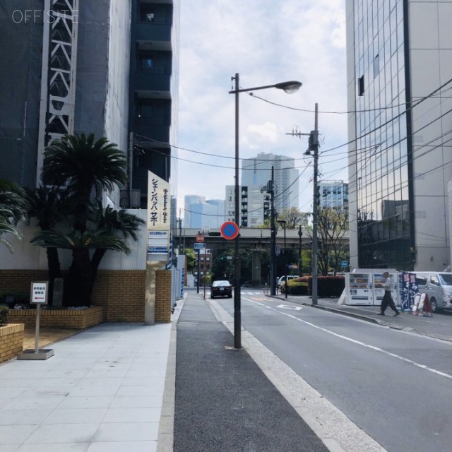 砂防会館別館B棟 ビル前面道路