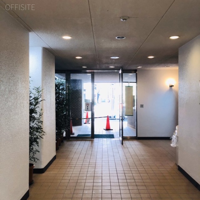 DIKマンション新橋 4階【422】 6.95坪　エントランス