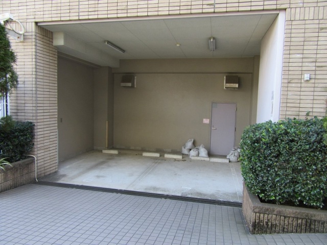 有栖川イースト(南麻布1丁目MS)ビル 駐車場