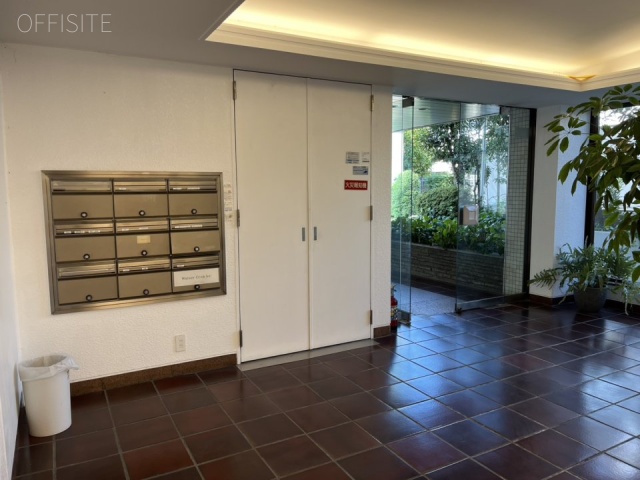 シェ麻布　エントランス