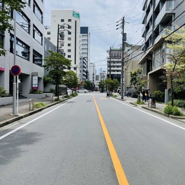 葵ガーデンビル 前面道路