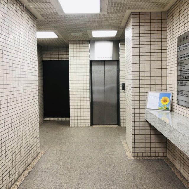 川原ビル エントランス