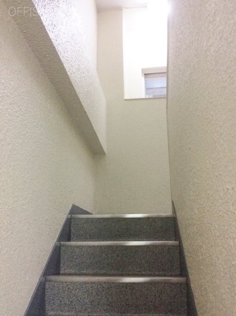 神楽坂ビル 階段