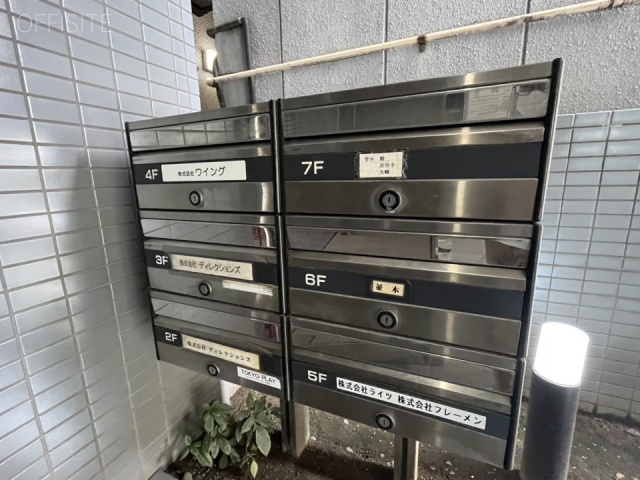 並木ビル　エントランス