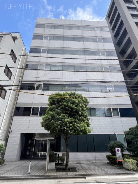 馬事畜産会館　外観