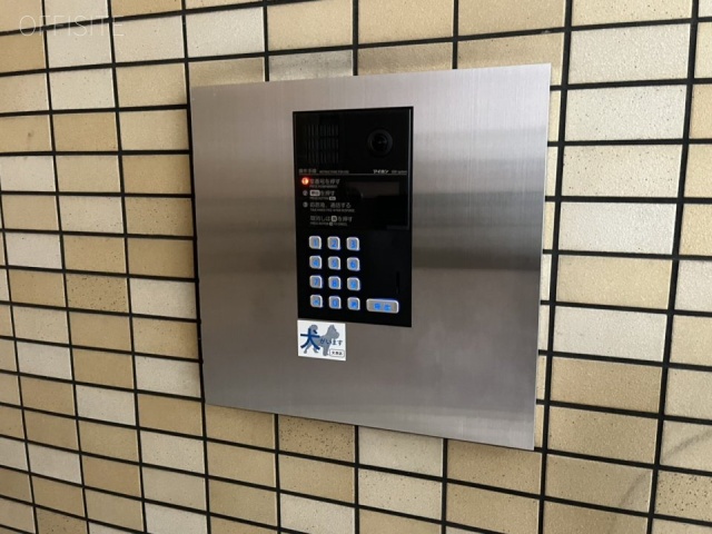 本郷エビヌマビル　エントランス