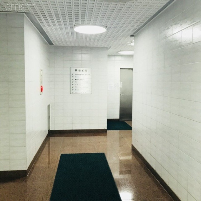鈴仙ビル エントランス