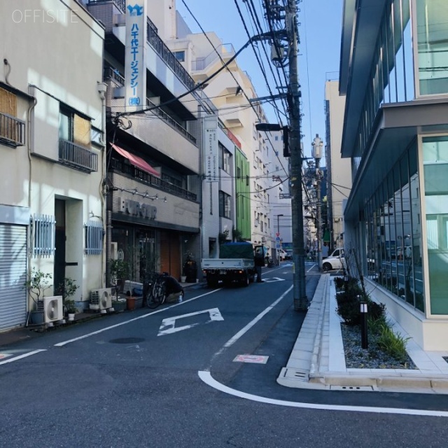 SSビル ビル前面道路