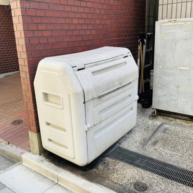 MSビル ゴミ置き場