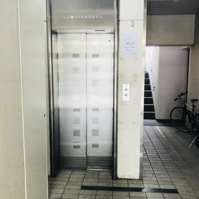 メディアパーク八島ビル エレベーター