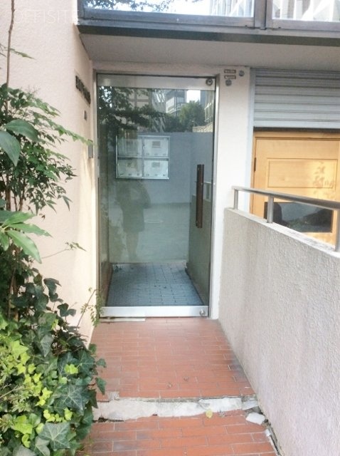 溜池プライムビル エントランス