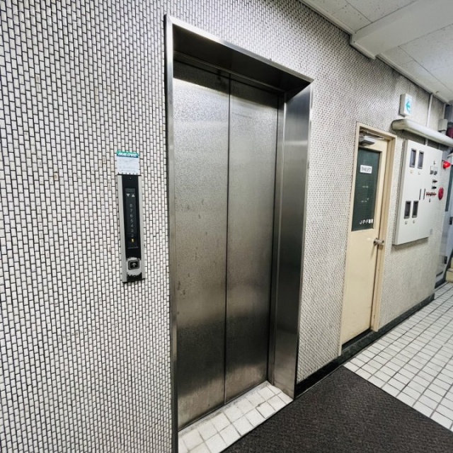 喜助九段ビル エレベーター