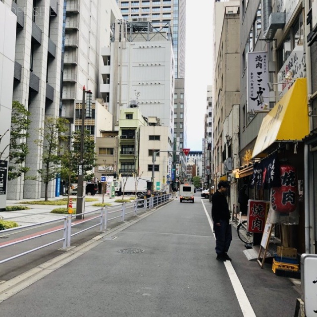 八重洲シティビル ビル前面道路